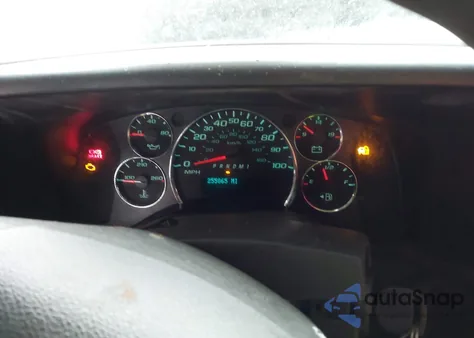 2014 Chevrolet Express 2500 Work Van z USA, uszkodzony, nr VIN 1GCWGFCA4E1208087